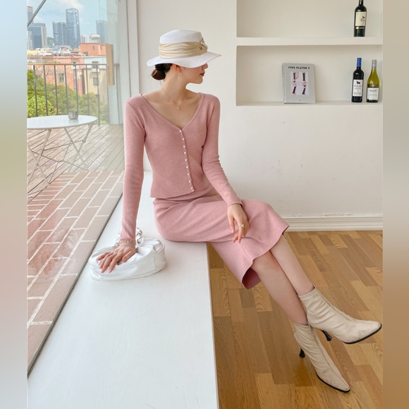 2-piece pink sweater set, long sleeve sweater top + midi sweater skirt - Picture 9 of 11